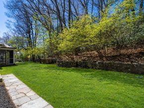 23 Thackeray Road, Wellesley MA 02481