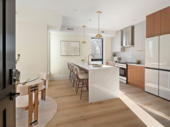 17 Holmes Street 101, Quincy MA 02171