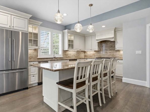 38 Raynor Dr, Hingham MA 02043