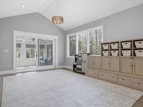 38 Raynor Dr, Hingham MA 02043