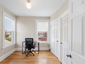 146 North St 4, Salem MA 01970