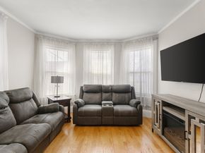 146 North St 4, Salem MA 01970