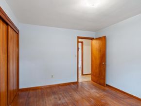 11 Cromie St, Clinton MA 01510