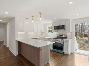 245 Careswell St, Marshfield MA 02050