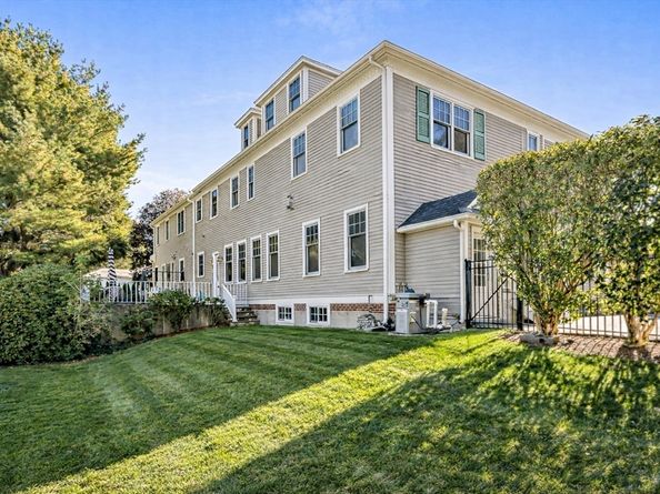 37 Mayflower Road, Winchester MA 01890