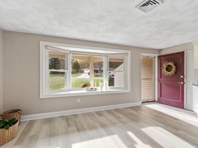 15 San Mateo Dr, Chelmsford MA 01824