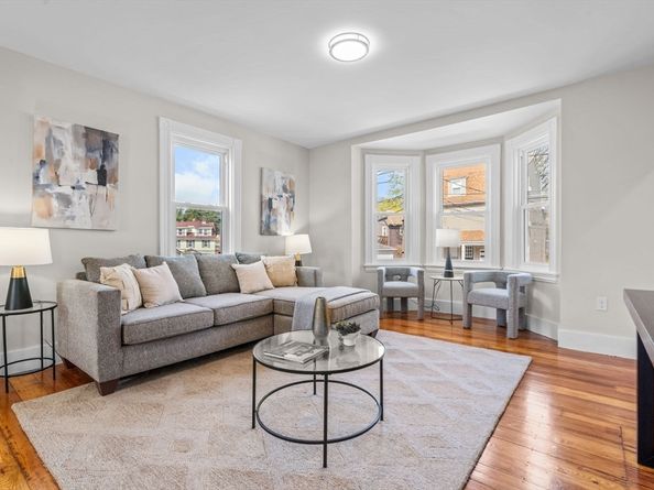 11 Quincy Ave, Norwood MA 02062