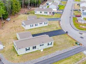 102 Topaz Terrace, Gardner MA 01440