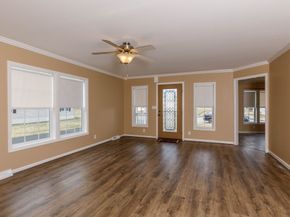 102 Topaz Terrace, Gardner MA 01440