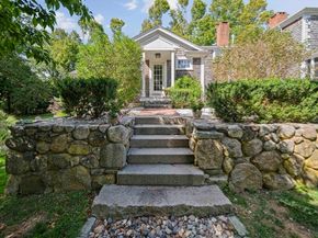 104 Standish St, Duxbury MA 02332