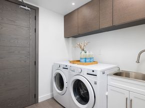 69 Walnut St 4, Brookline MA 02445