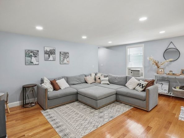 29 Bennett Lane, Lancaster MA 01523