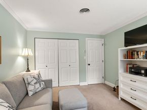 1206 Greendale Ave 214, Needham MA 02492