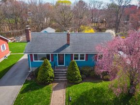 7 Cedarcrest Rd, Salem MA 01970