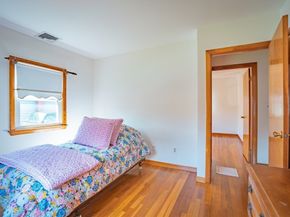 7 Cedarcrest Rd, Salem MA 01970