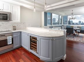 2 Commonwealth Avenue PH34, Boston MA 02116