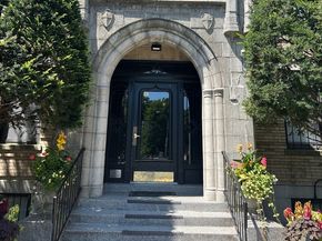 51 Park Drive 31, Boston MA 02115