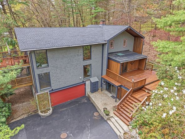 19 Old Road, Weston MA 02493