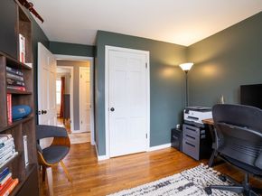 8 Old Farm Rd, Sturbridge MA 01566