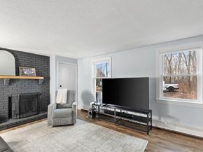35 Wood Ave 35, North Andover MA 01845