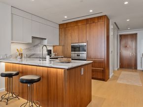 682 Atlantic Ave 40L, Boston MA 02111