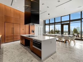 682 Atlantic Ave 40L, Boston MA 02111