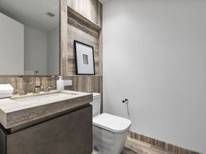 682 Atlantic Ave 40L, Boston MA 02111