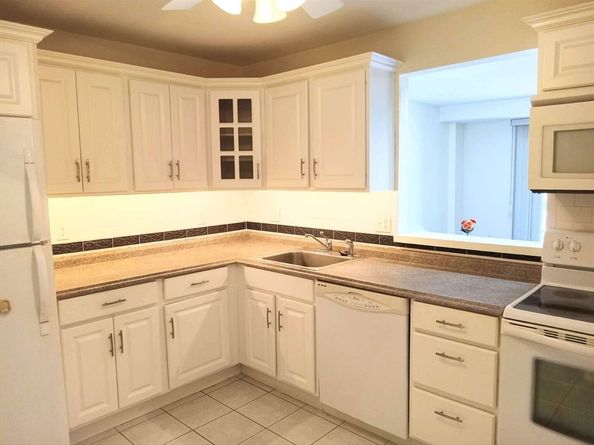 12 Mount Vernon St 25, Melrose MA 02176