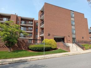12 Mount Vernon St 25, Melrose MA 02176