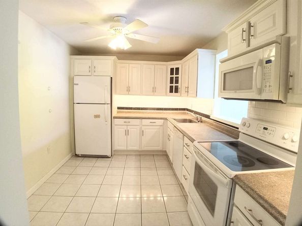 12 Mount Vernon St 25, Melrose MA 02176