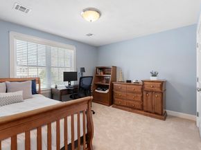 21 Stable Way, Medway MA 02053