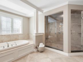 21 Stable Way, Medway MA 02053