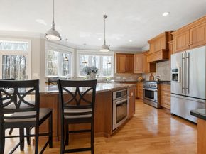 21 Stable Way, Medway MA 02053