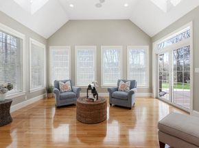 21 Stable Way, Medway MA 02053