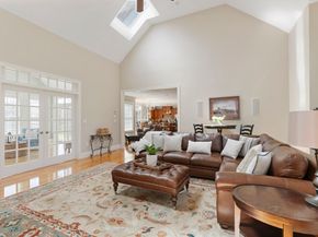 21 Stable Way, Medway MA 02053