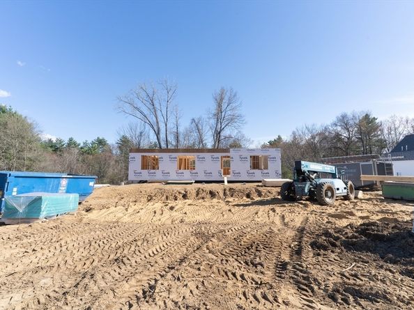 5 Brickyard Rd, North Brookfield MA 01535