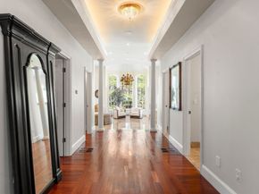 286 Mayflower Cir, Hanover MA 02339