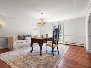 286 Mayflower Cir, Hanover MA 02339