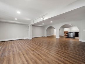 286 Mayflower Cir, Hanover MA 02339