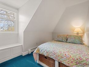 23 Old Farm Rd, Hopkinton MA 01748