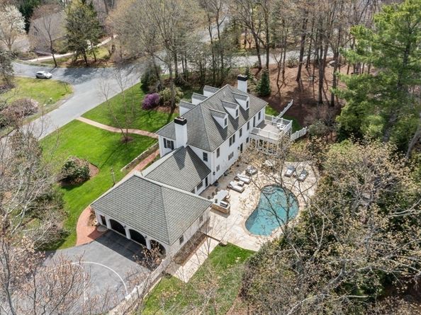 23 Old Farm Rd, Hopkinton MA 01748