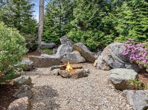 23 Old Farm Rd, Hopkinton MA 01748