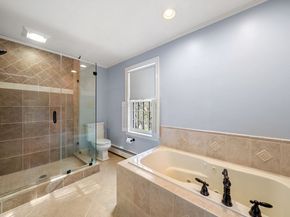 23 Old Farm Rd, Hopkinton MA 01748