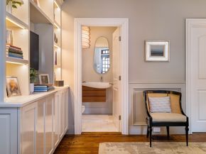 287 Langley Rd 6, Newton MA 02459