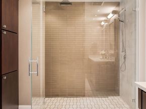 287 Langley Rd 6, Newton MA 02459