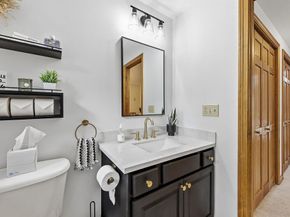 72 Arthur Dr 72, Northbridge MA 01588