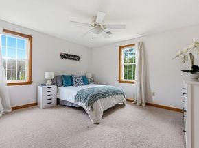 72 Arthur Dr 72, Northbridge MA 01588