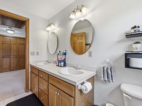 72 Arthur Dr 72, Northbridge MA 01588