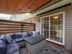 72 Arthur Dr 72, Northbridge MA 01588