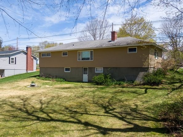 250 Pleasant St, Leicester MA 01524